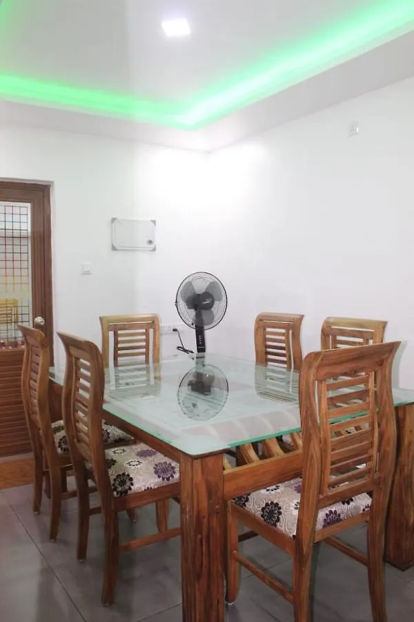 4 Acre Woods Farm Stay Munnar